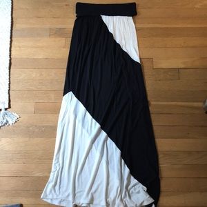 Black and white maxi skirt